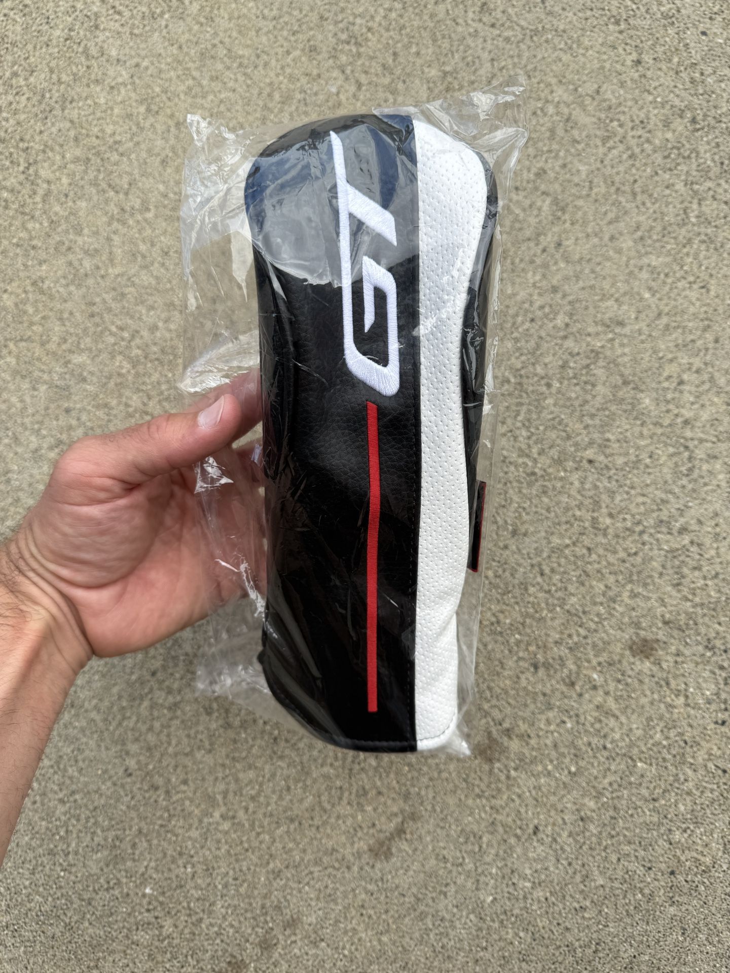 New In Plastic — Titleist GT 3 Hybrid Headcover