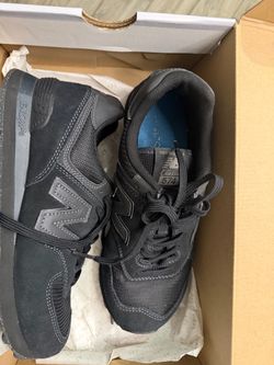 New Balance 574 Classic Black Sneakers