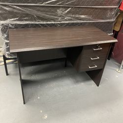 Office Desk Available 