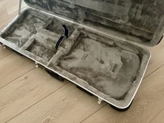 Roadrunner tsa hard shell case Stratocaster-Telecaster guitars.