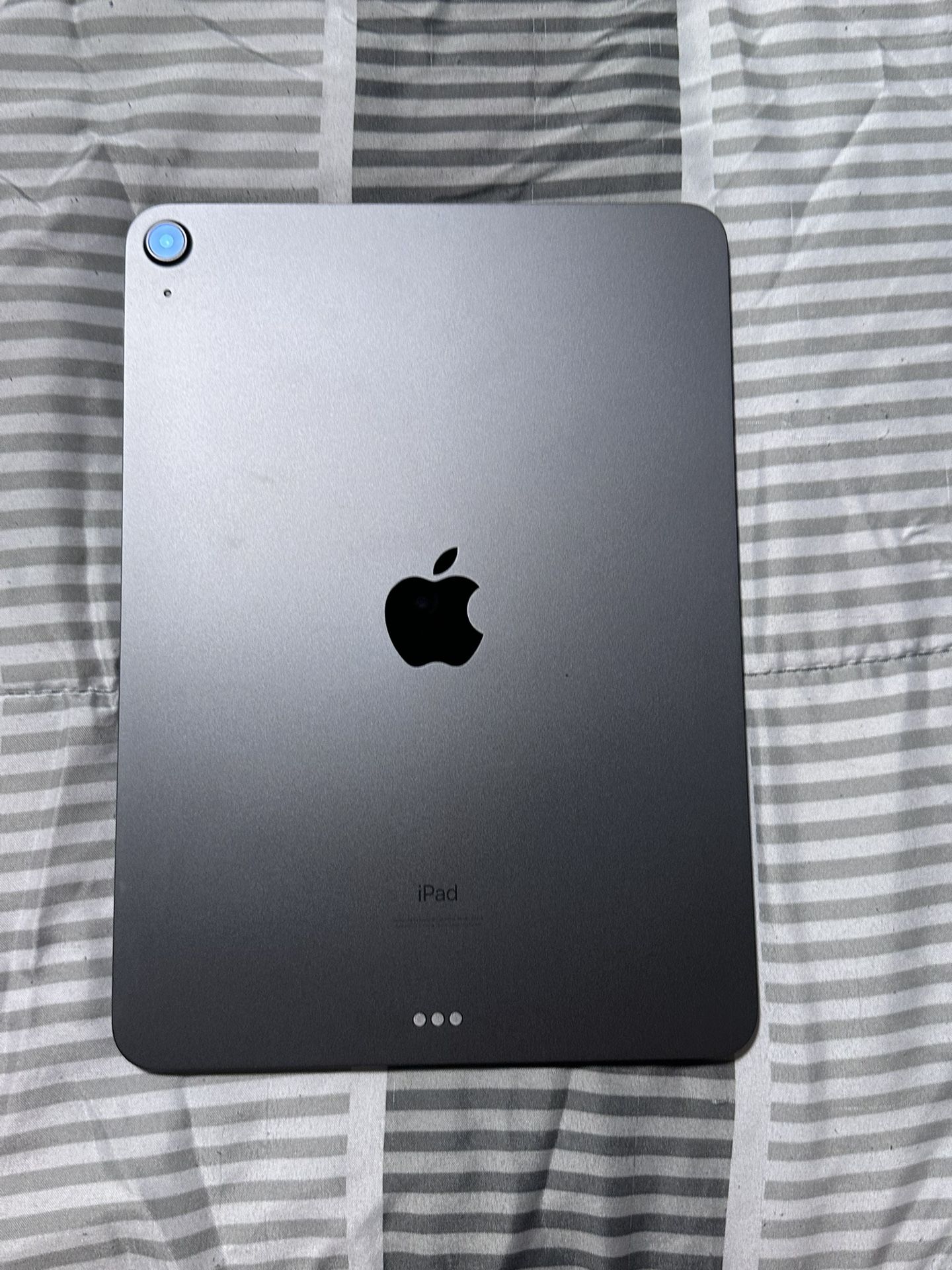 iPad Air (2th gen) + Apple Pencil + Apple Case 
