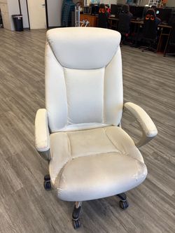 FREE High-Back Rolling Office Chair – Pickup This Week