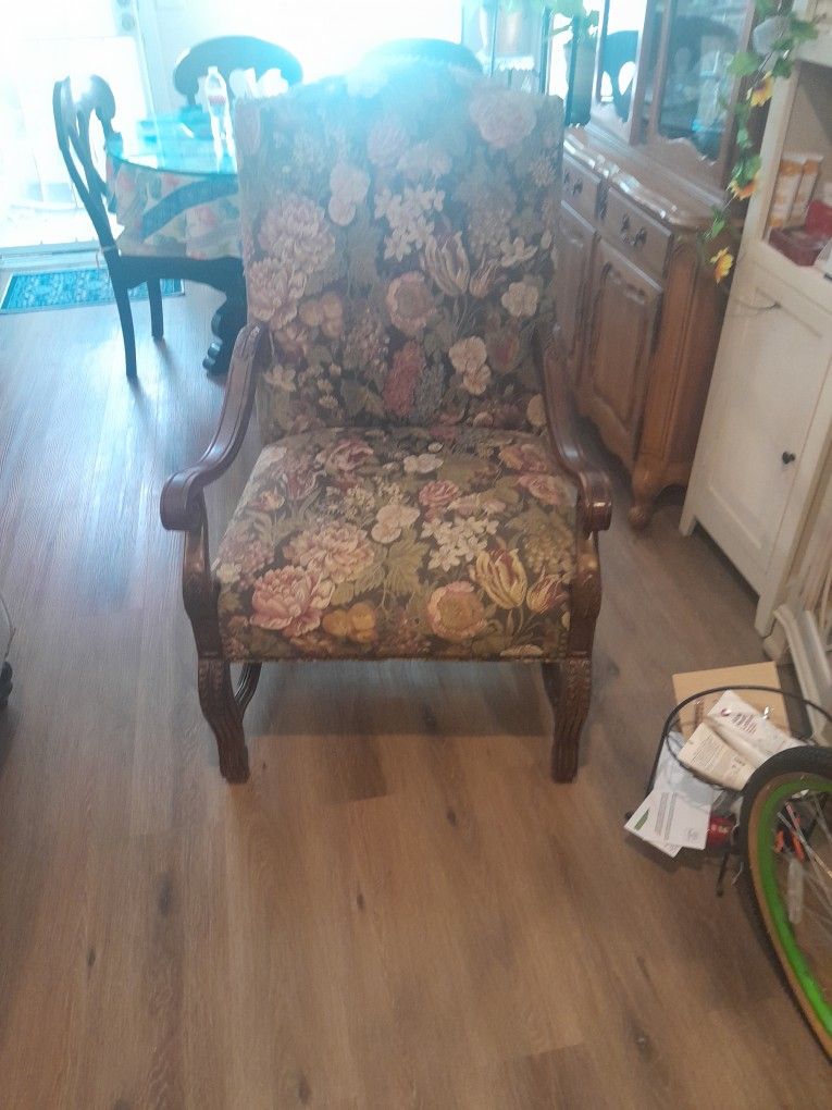 Chair FREE, FREE, FREE
