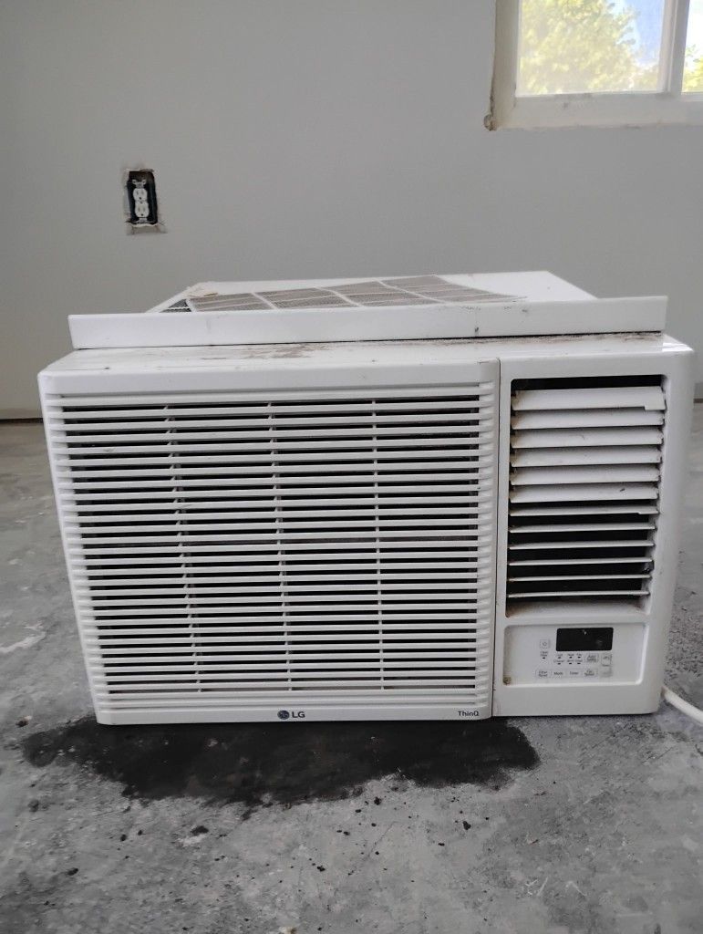 LG Air Conditioner/Heater 