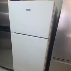 Hot Point Refrigerator Apartment Size Warranty Financing With Snap If You Qualify New Condition 