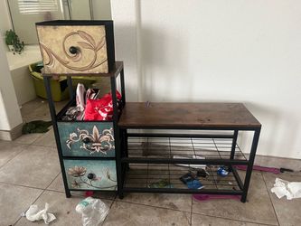 Dresser set