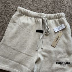 Light Oatmeal Essentials Shorts 