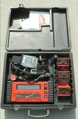 Snap-On Automotive Diagnostics Scanner MT2500 w/ Personality Keys Cartridges