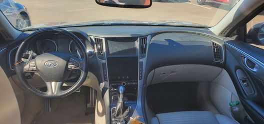 2015 Infiniti Q50
