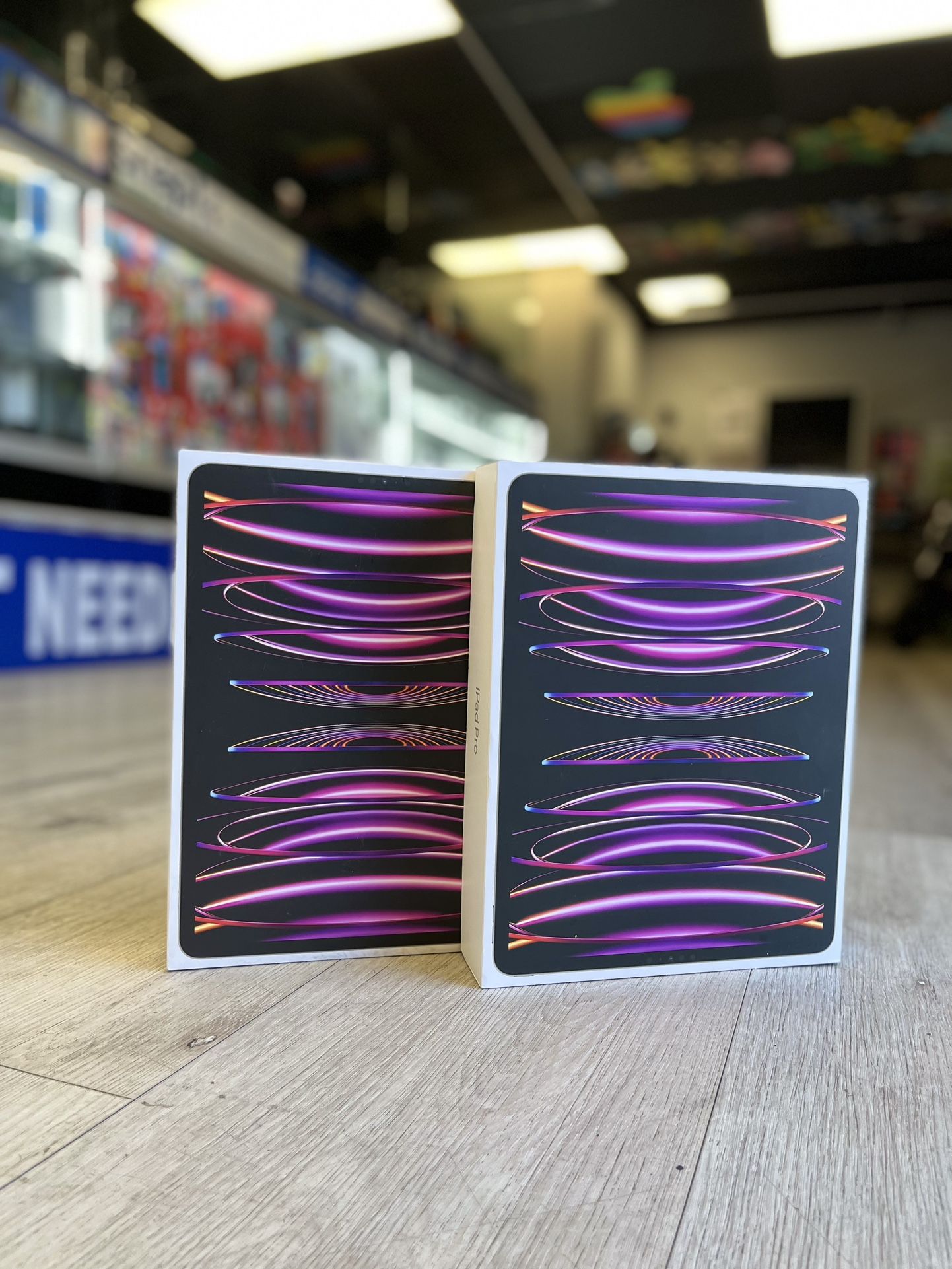 All iPad And MacBook In Stock