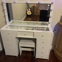 Make Up Vanity