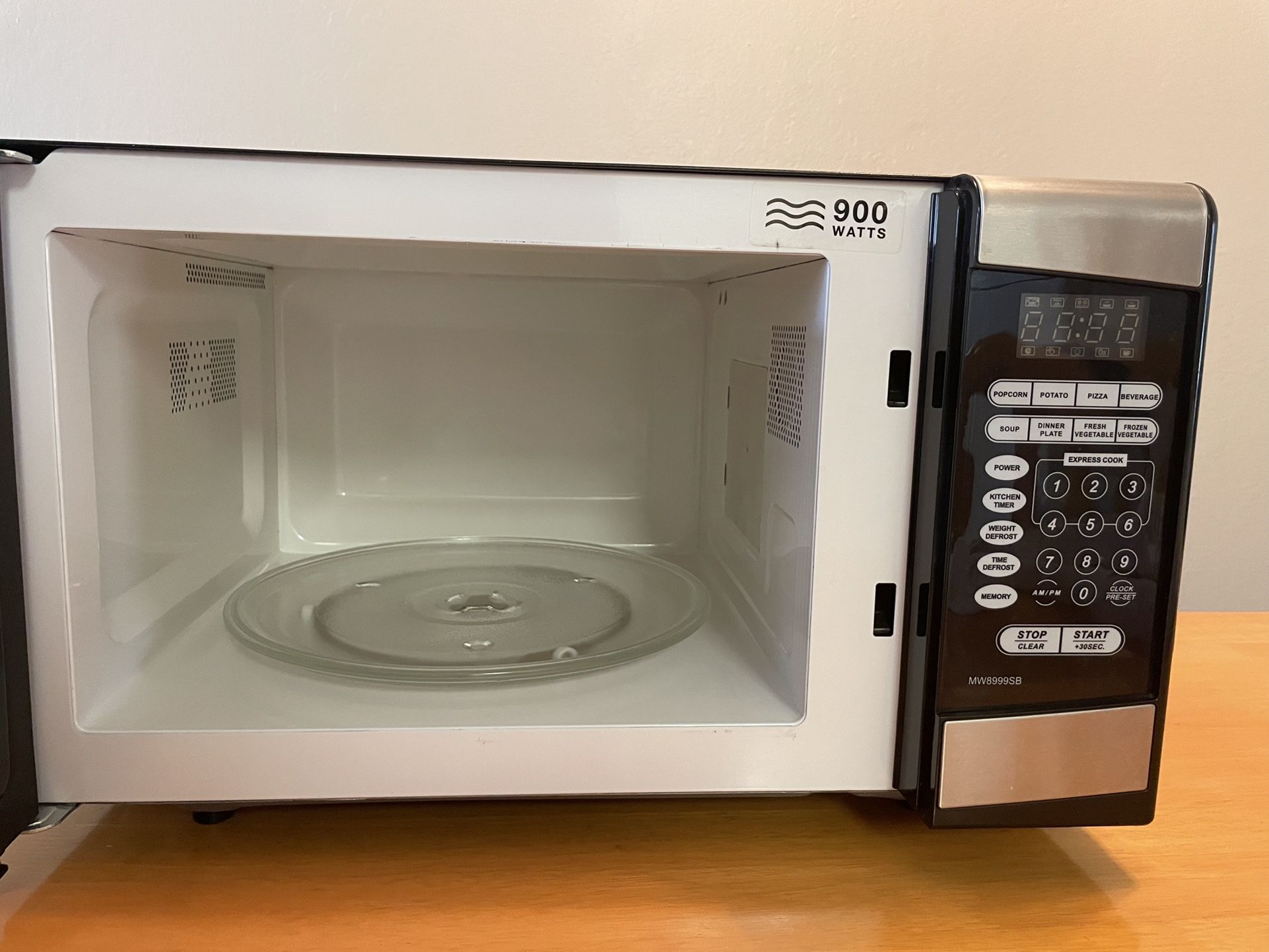Hamilton Beach Microwave 900 Watts Silent Mode wordpress331561