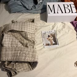 MABĒ baby Carrier 