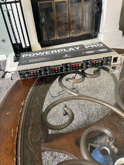 Behringer power play 4