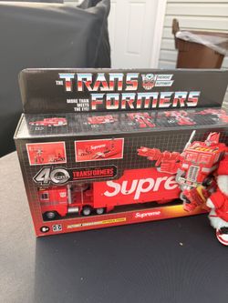 Supreme Transformers Truck and Lububa Doll 