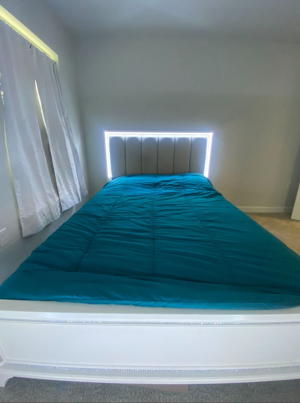 LED QUEEN BED SET