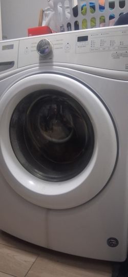 Whirlpool Washer and Dryer Set