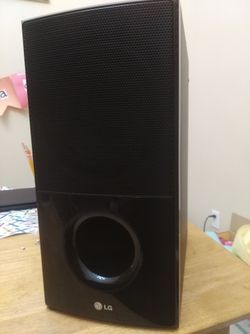 LG Subwoofer Model SH95TA-W
