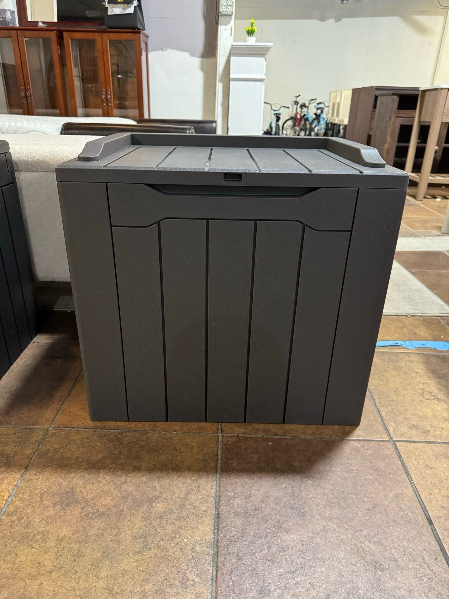 31 Gallon Resin Deck Box Waterproof Indoor Outdoor Storage Boxes for Patio Furniture Cushions and Garden Tools (Gray) (black). $30