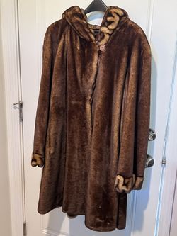 Jones New York Faux Fur Coat XL