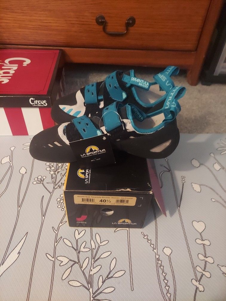 La Sportiva Tarantula Boulder W 40 1/2 New