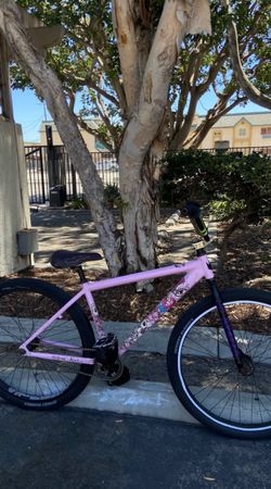 Pink Chad ( throne goon29er)