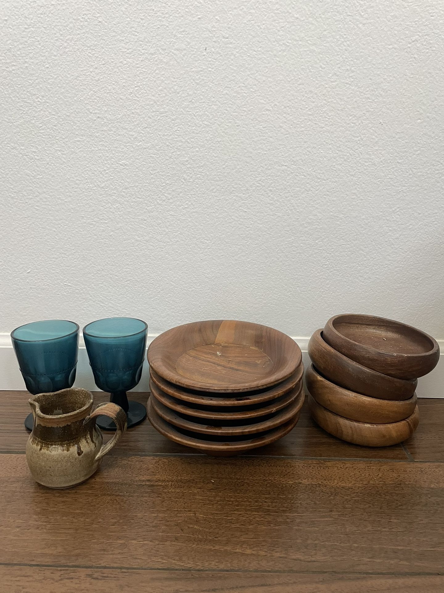 Vintage Kitchen Ware Wooden Bowls 