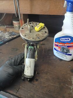 Fuel Pump And Hanger