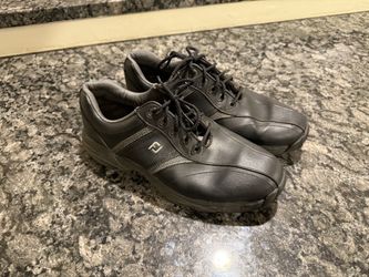 Men’s Black Footjoy Golf Shoes (8.5 M)