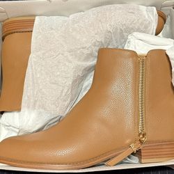 Britt Ankle Boot, Color: Luggage, Size: W 11