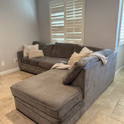 Gray Sectional Sofa Bed 9’ X 7’