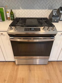 GE gas stove