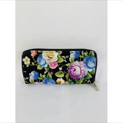 Brand New Black Floral Wallet With Removable Wrist Strap 