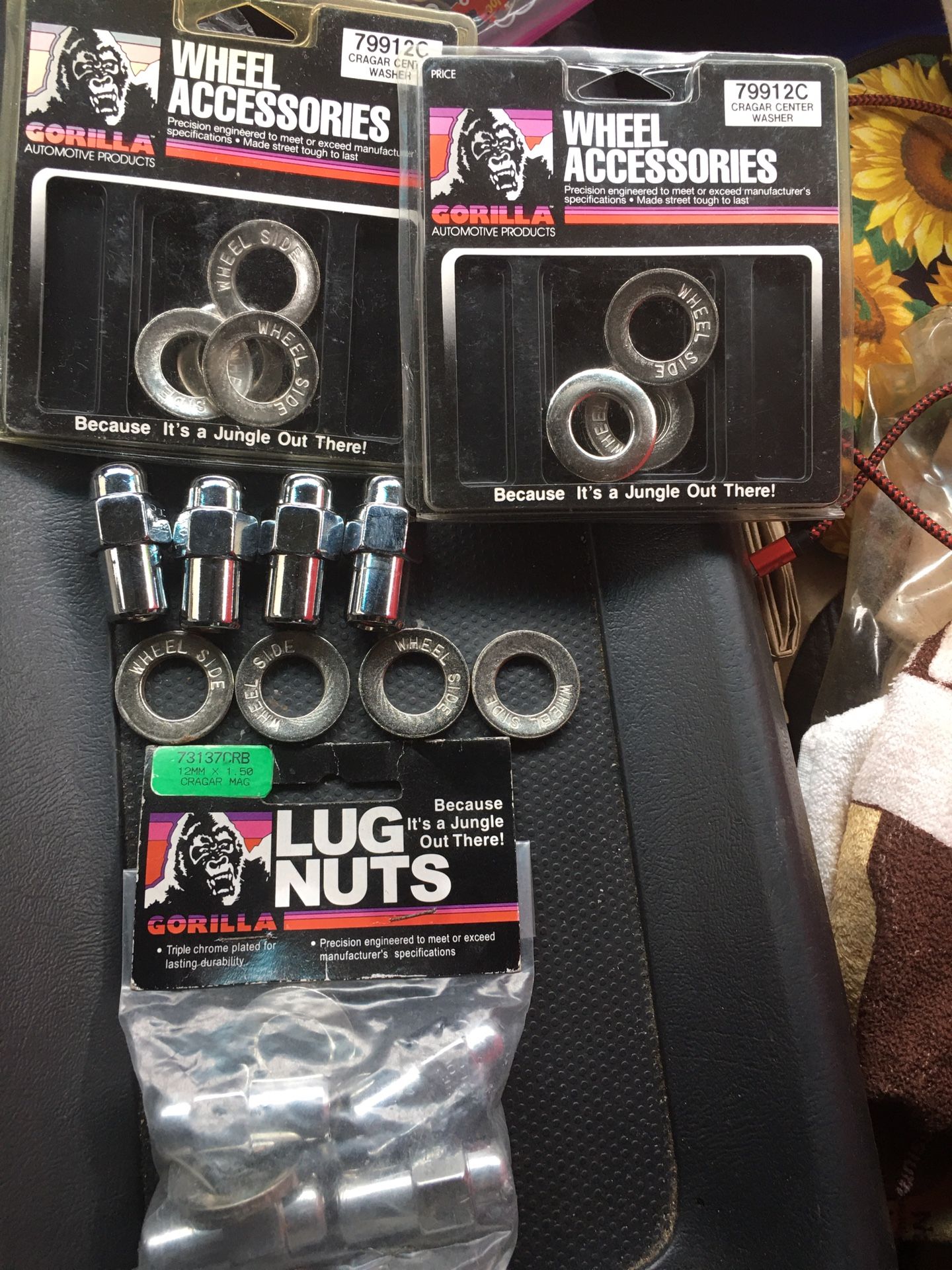 BRAND NEW 8-CRAGAR MAG LUG NUTS 12MM X 1.50 AND 18-CRAGAR CENTER WASHERS $30.00