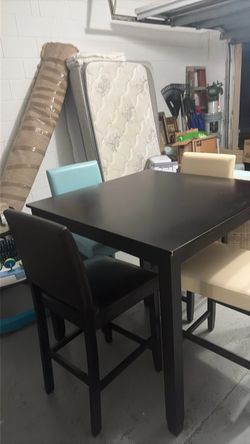 Kitchen table