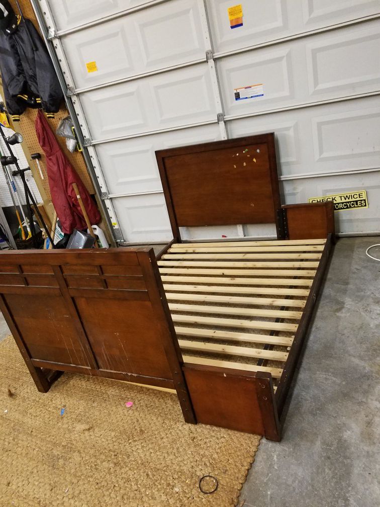 Wood Bunk Bed Full over Queen