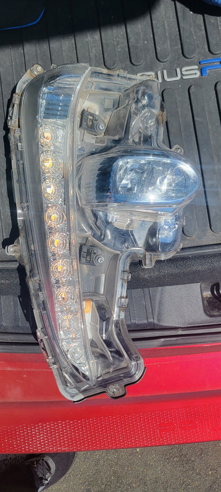 2017 TOYOTA PRIUS PRIME HEADLIGHT