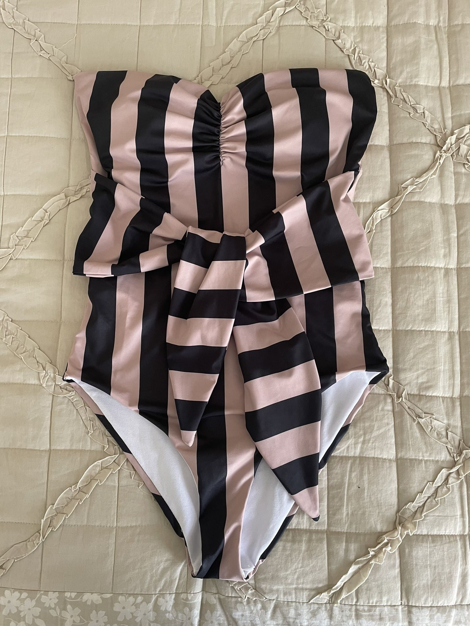 Swimsuit.Size:S