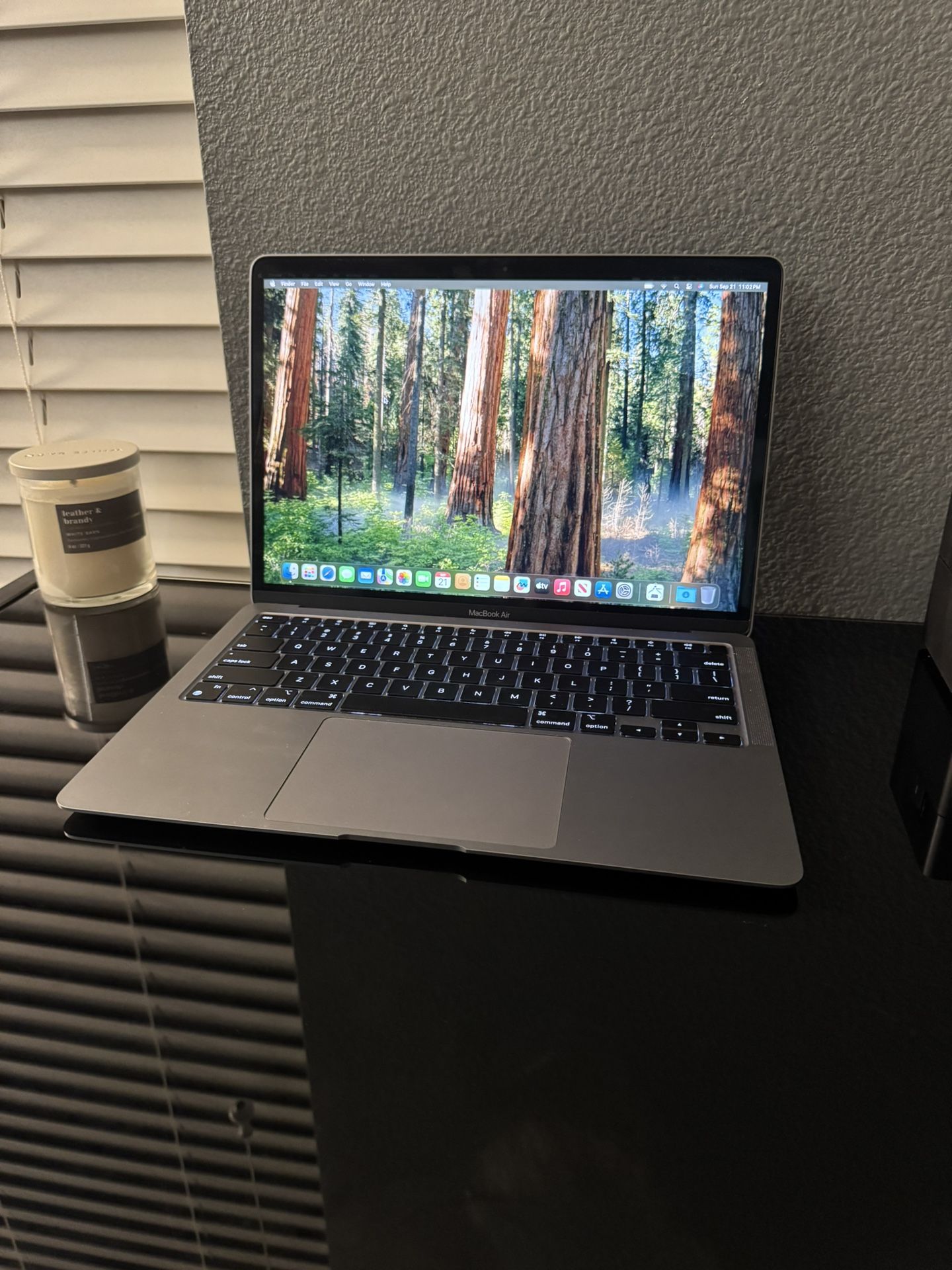 MacBook Air 13” Space Gray 256GB SSD 8GB RAM Brand New Condition