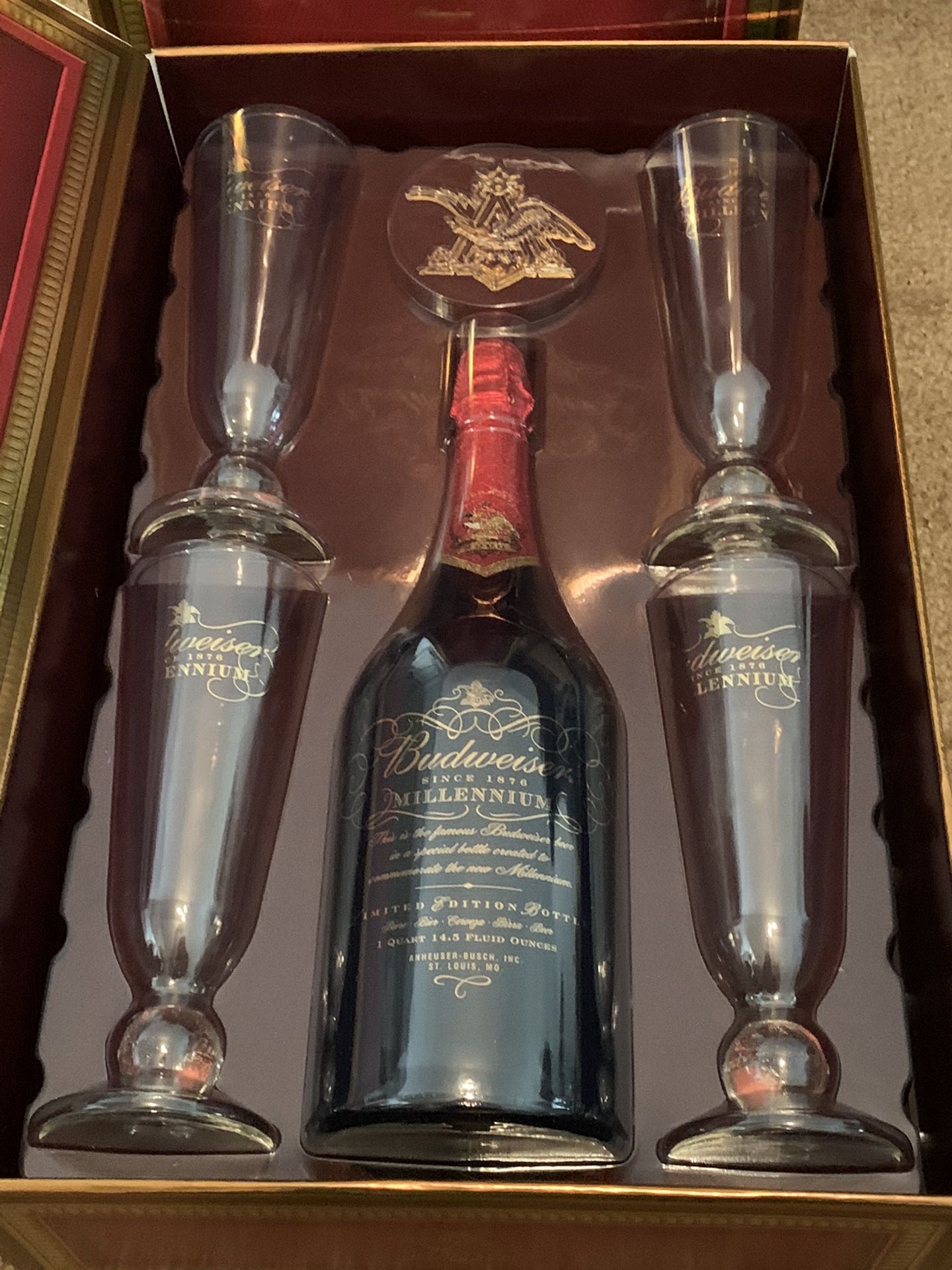 Budweiser Limited Edition Millennial Set