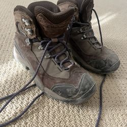 Women’s Hiking Boots 7.5