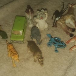 Vintage Toy Lot All Different Types Of Animals Etc