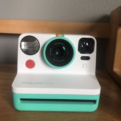 Polaroid now Camera