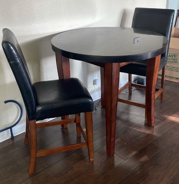 Kitchen Table With Counter Height Bar Stools Chairs