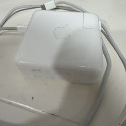 Apple 61 Watts Adapter Type C