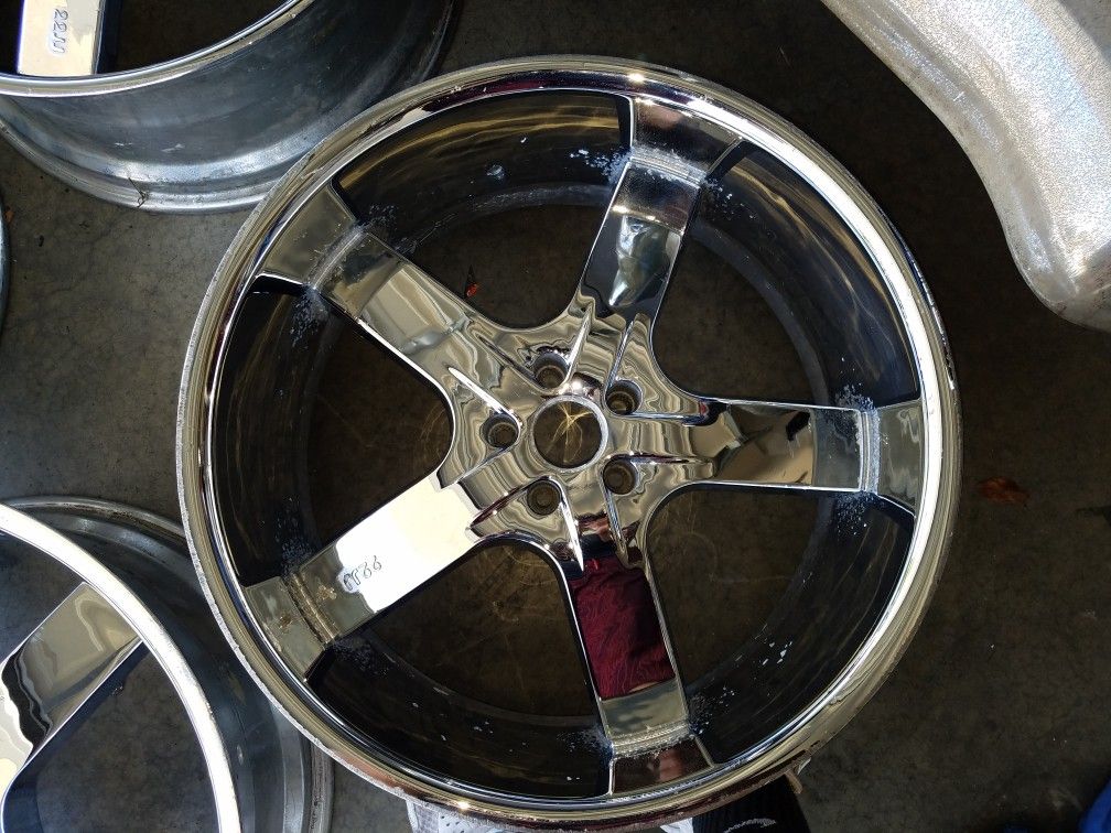 22 INCH U2 WHEELS 5X5 obs wheels