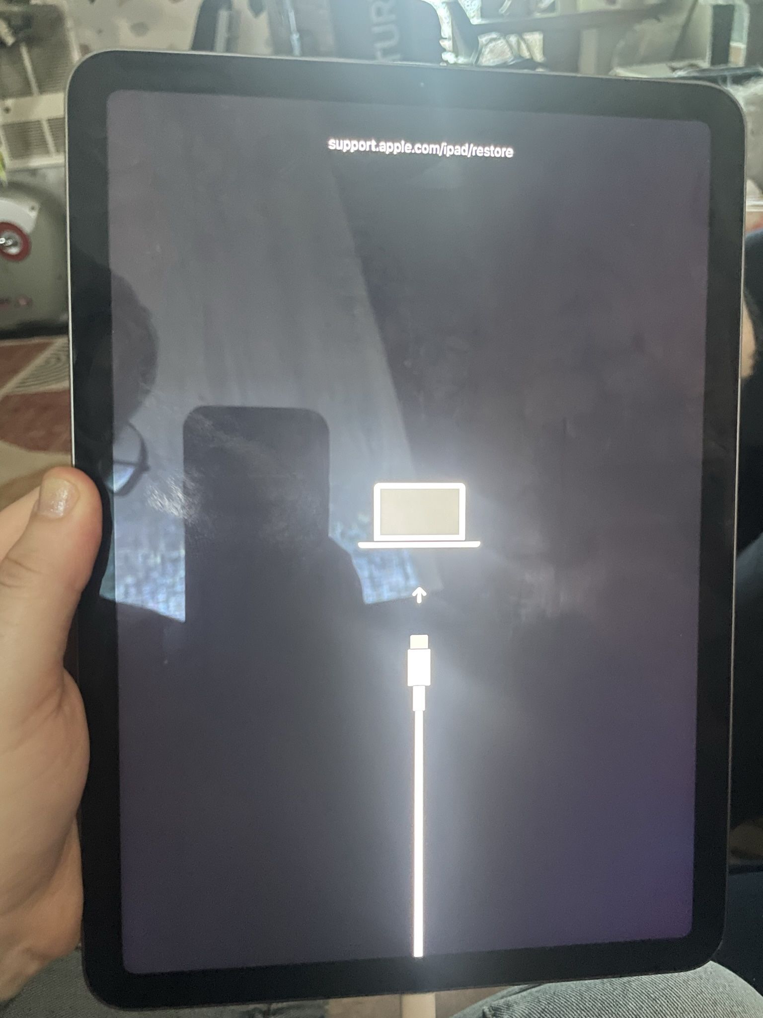 iPad Air 2022 Broken Lock Button