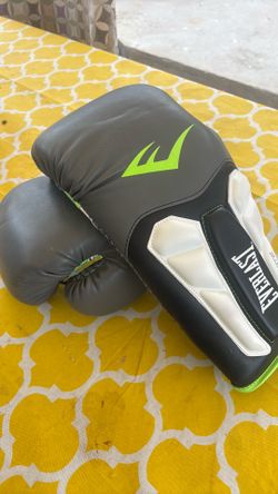 Everlast gloves