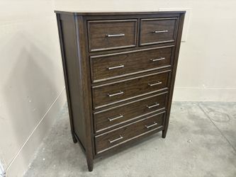 FOREMOST HOME Contemporary Java Finished 6 Drawer Tallboy Dresser