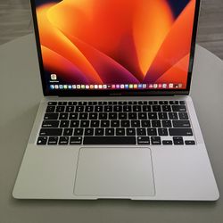 2020 MacBook Air M1 Chip 13in